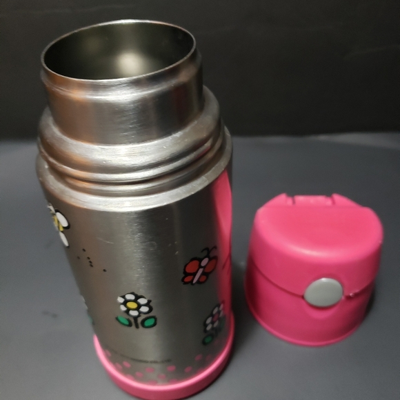 HELLO KITTY By Sanrio Thermos Funtainer Drink Bottle - Picture 7 of 11